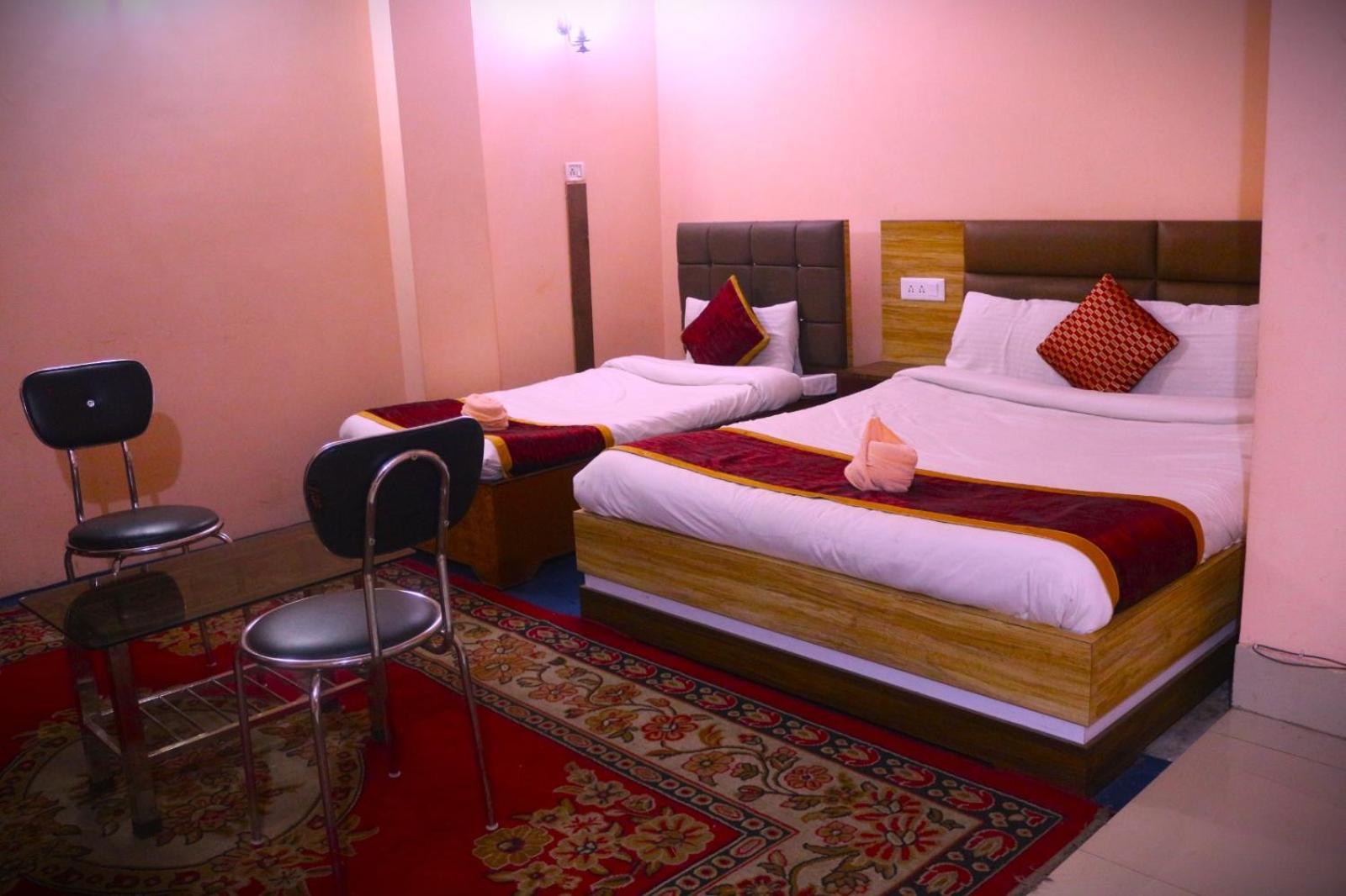Hotel Jaswin Shanti Priya Darjeeling  Exteriör bild