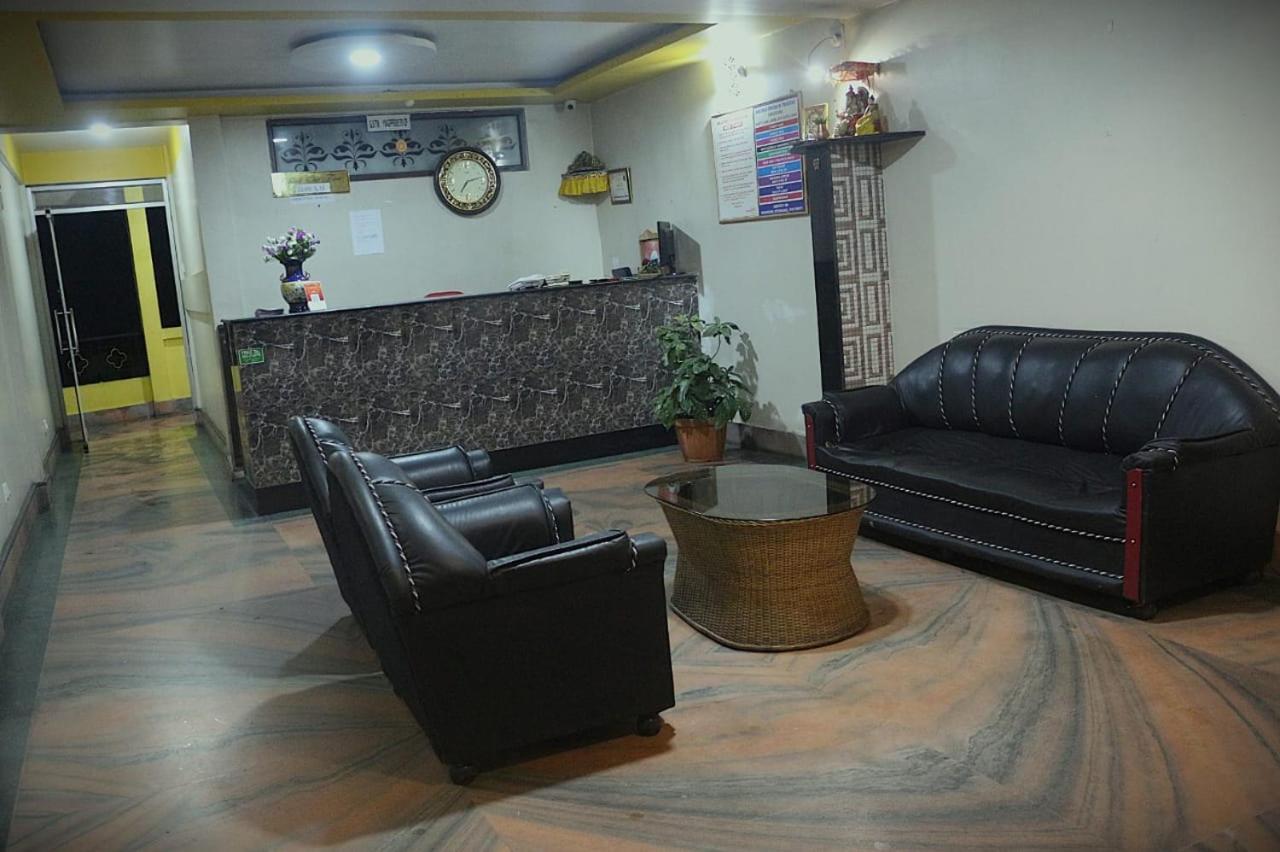 Hotel Jaswin Shanti Priya Darjeeling  Exteriör bild